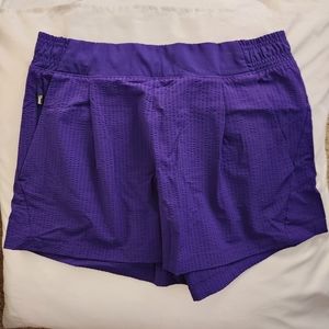 Athleta Textured Brooklyn Shorts